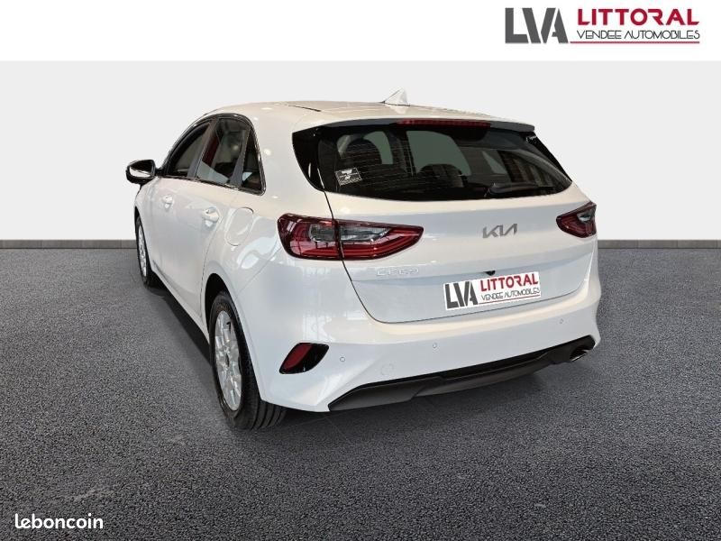 Kia Ceed 1.0 T-GDi 100ch Active MY25 (image 3)