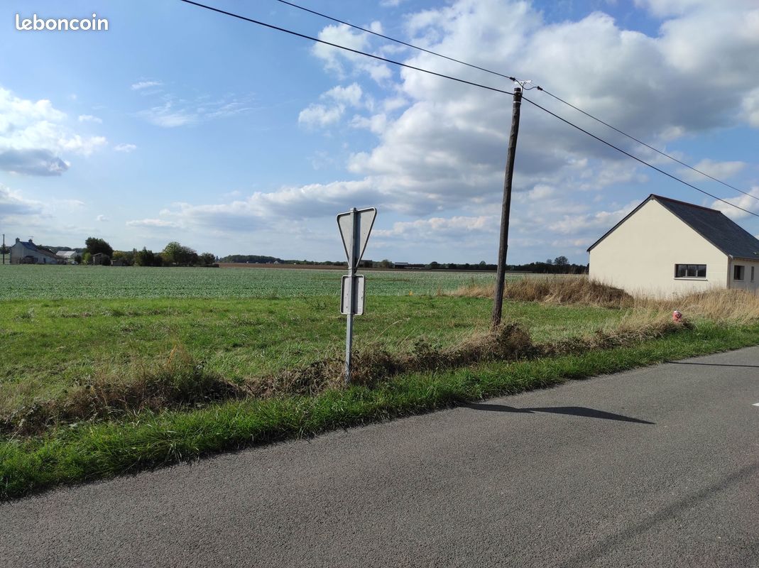 Terrain constructible 500m2 · à Saint-Laurent-en-Gâtines · 30 000 €