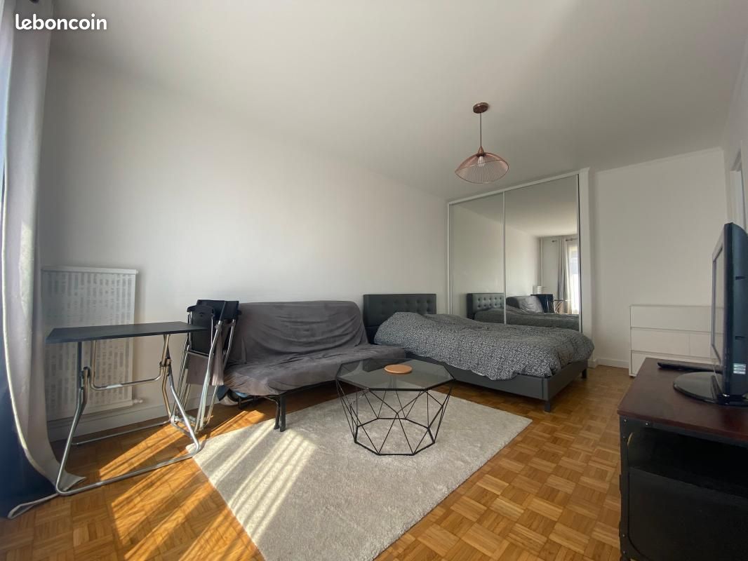 Appartement 1 pièce 27 m² · à Saint-Maur-des-Fossés · 27 m² · 795 €