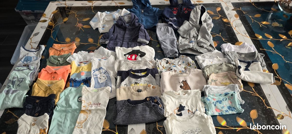 Lot de vêtements en 3 mois (image 1)