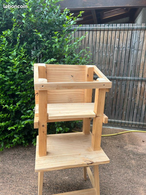 Tour Montessori faite main (image 1)