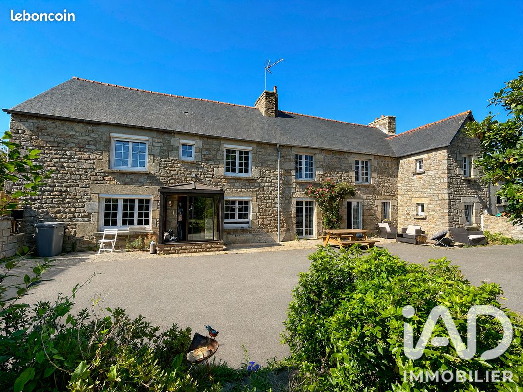 Maison 4 pièces 146 m² · à Plélan-le-Petit · 146 m² · 900 €/mois