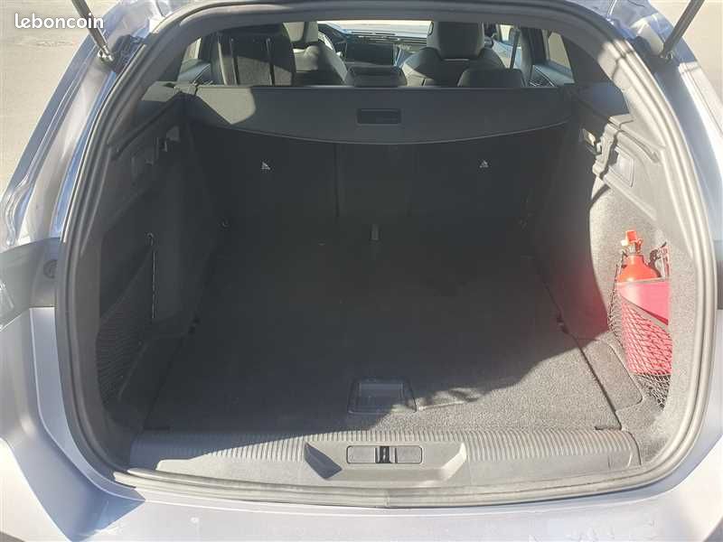 Peugeot 308 SW HYBRID 136 GT E-DCS6 (image 19)