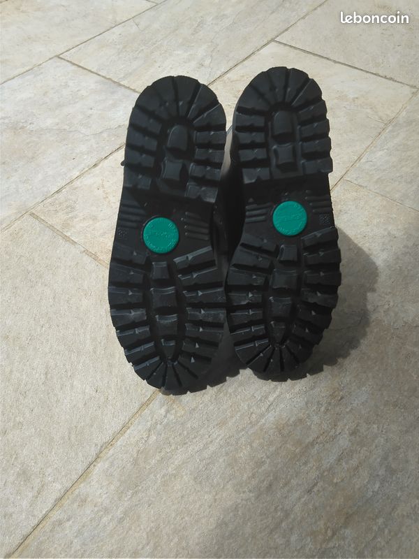 Bottes moto femme neuves tout cuir (image 3)