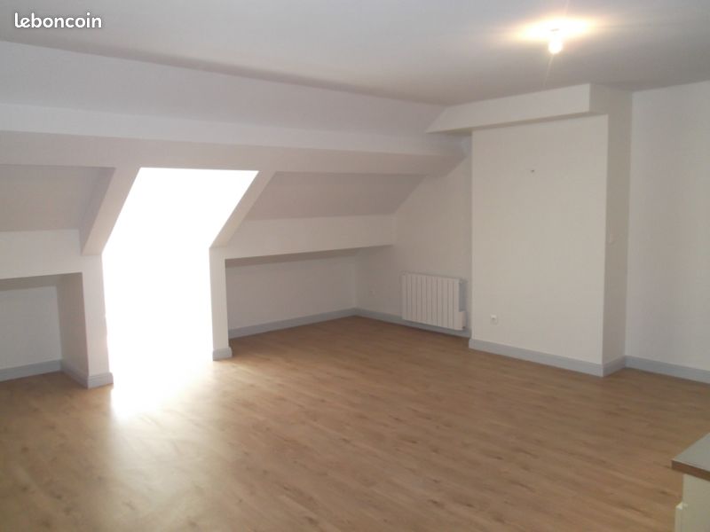 Appartement 2 pièces 56 m² · à Lons-le-Saunier · 56 m² · 523 €