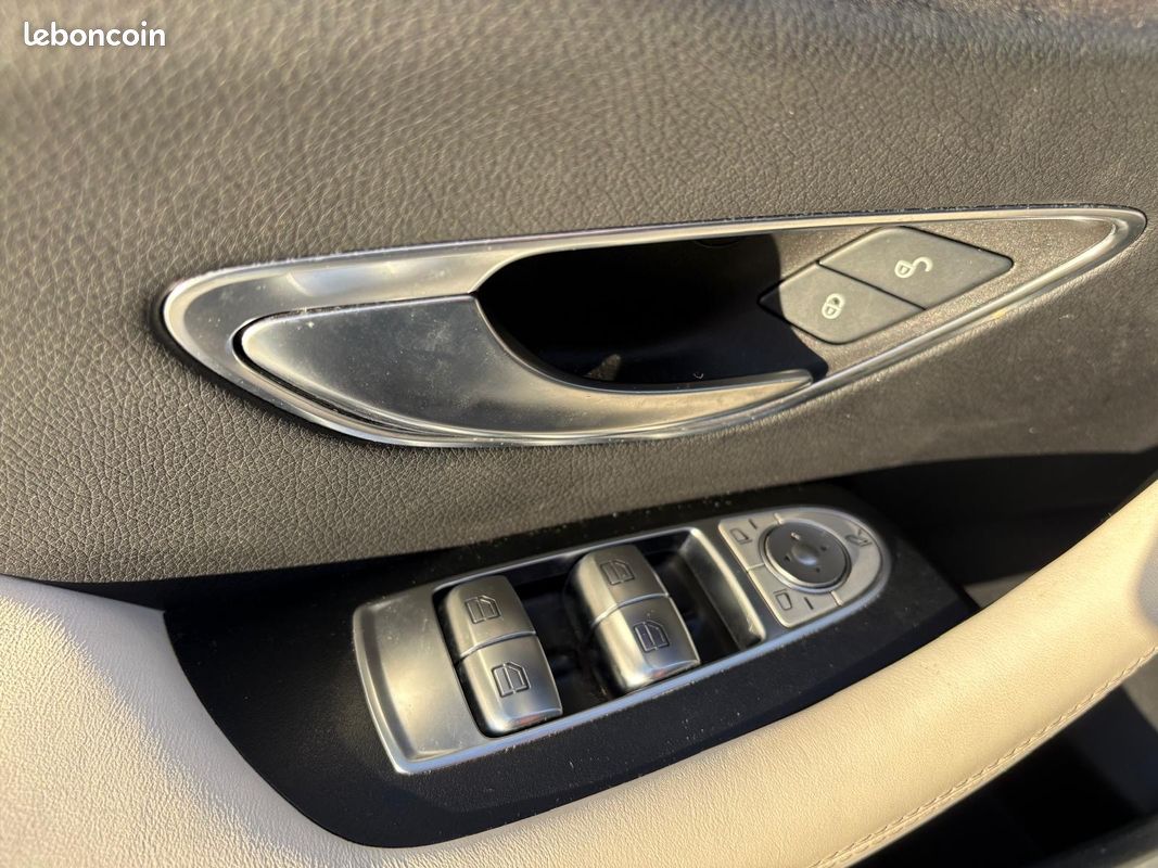 MERCEDES Classe E Coupé 220 D Sportline 9G-Tronic Pack AMG Toit Ouvrant (image 34)