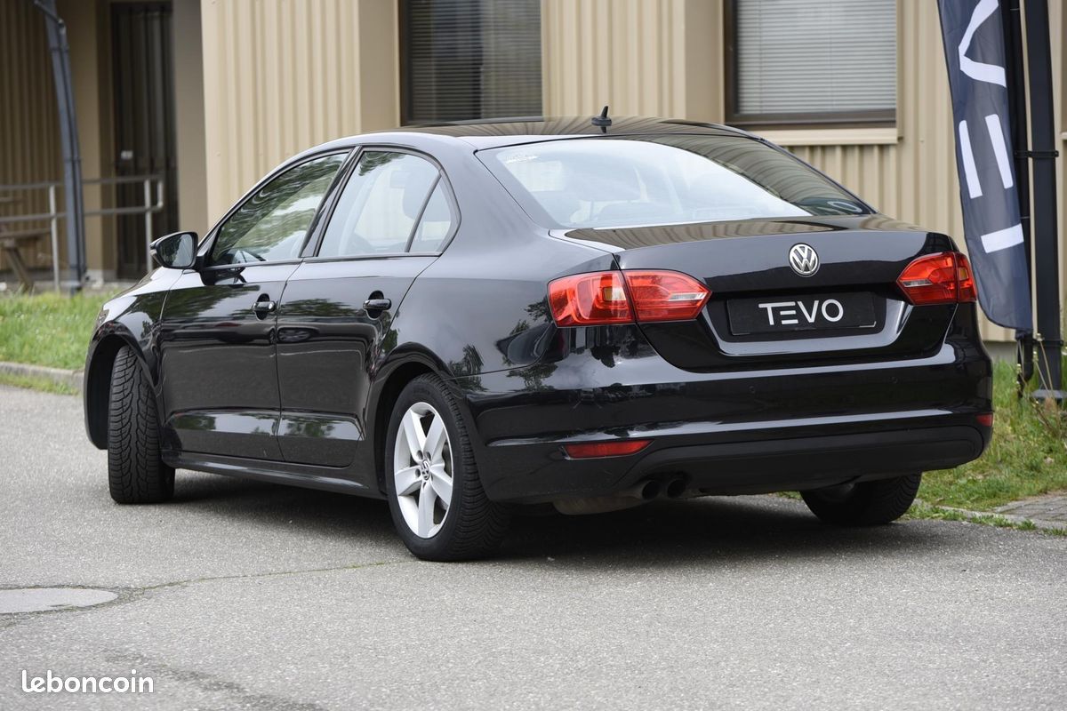 VOLKSWAGEN JETTA 2.0 TDI - 140ch - BVA DSG 6 - Finition Confortline - Garantie 12 mois (image 6)