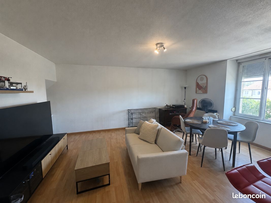 Appartement 3 pièces 65 m² · à Vesoul · 65 m² · 650 €