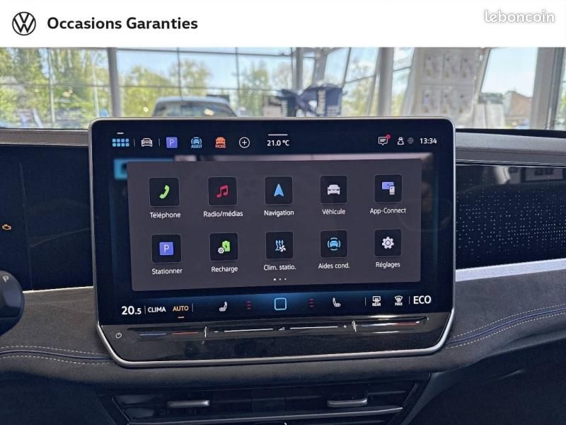 Volkswagen Passat SW 1.5 eHybrid 272ch R-Line DSG6 (image 24)