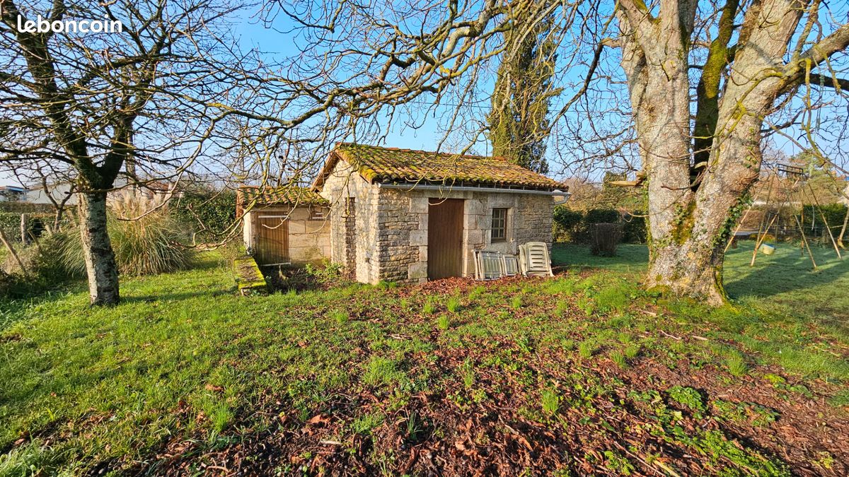 Maison 10 pièces 300 m² - Coulon 79510 (image principale 14)