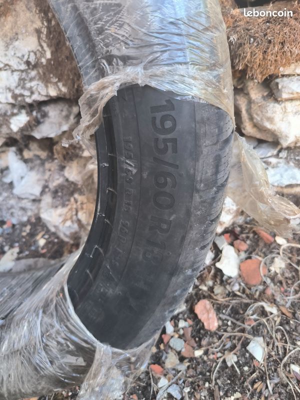 Pneu wintercontact continental 195 60 18 (image 4)