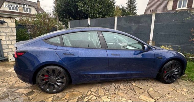 Tesla Model 3 2023