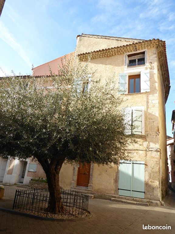 Appartement 2 pièces 40 m² · à Belgentier · 40 m² · 470 €/mois