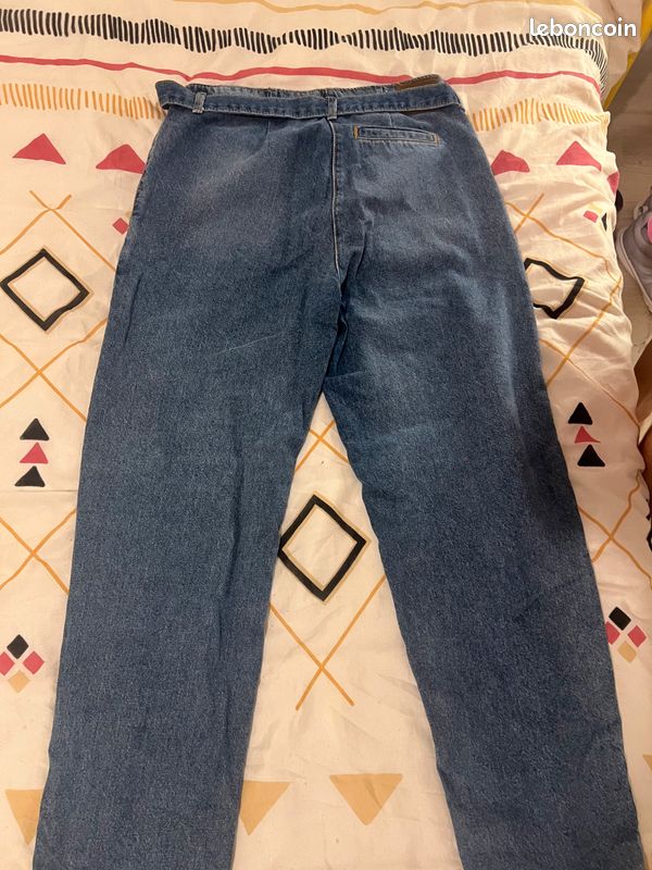 Pantalon en jean avec ceinture (image 4)