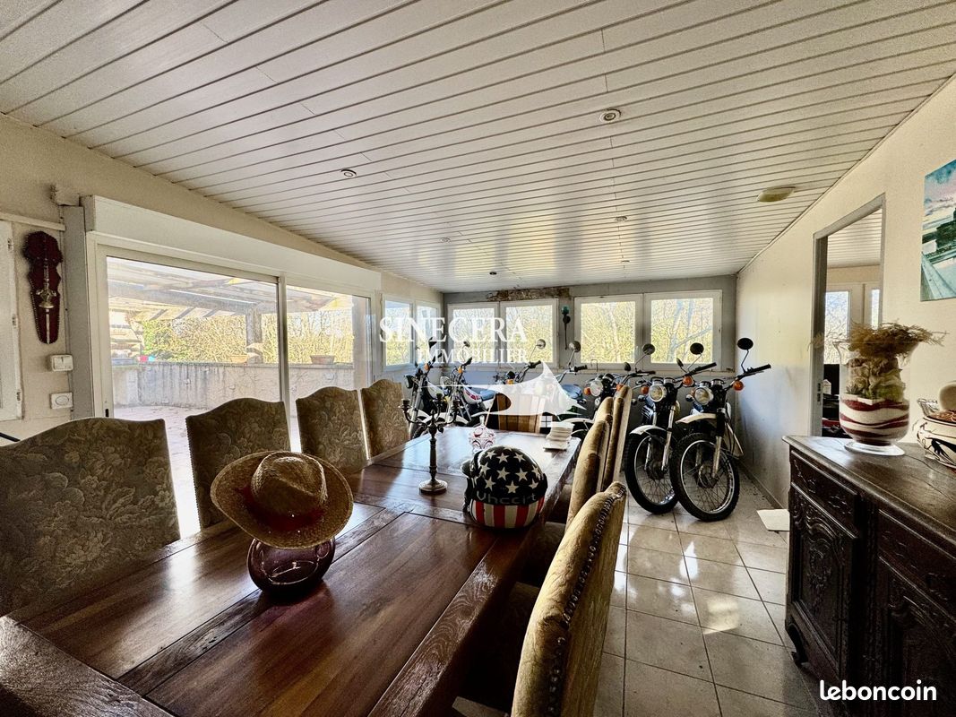 Maison 9 pièces 160 m² · à Mescoules · 160 m² · 266 000 €