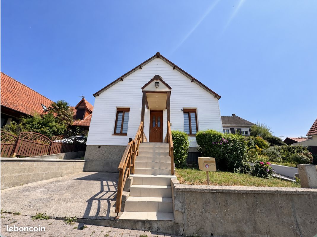 Maison 6 pièces 110 m² · à Saint-Léonard · 110 m² · 249 876 €