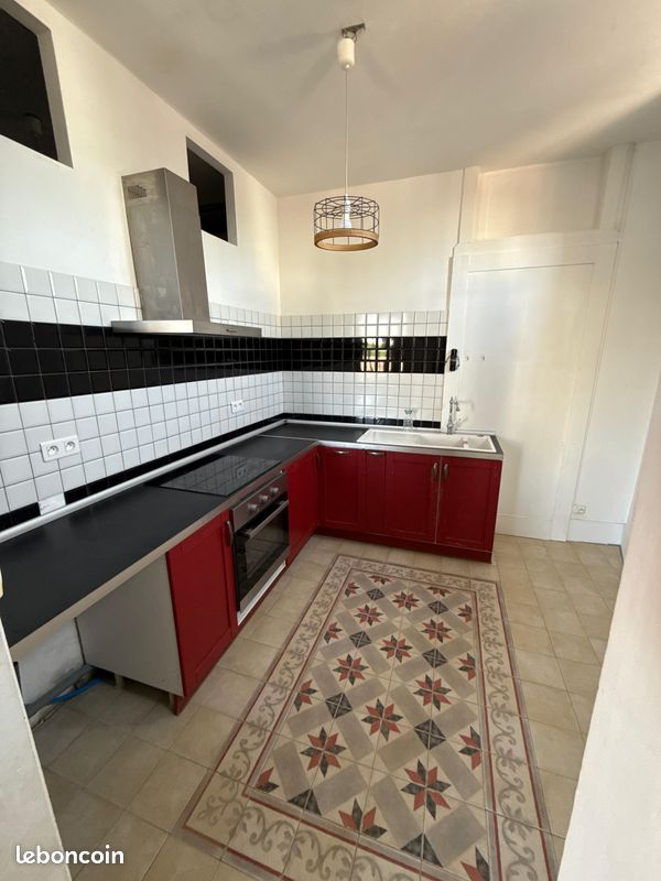 Appartement 3 pièces 70 m² · à Besançon · 70 m² · 790 €