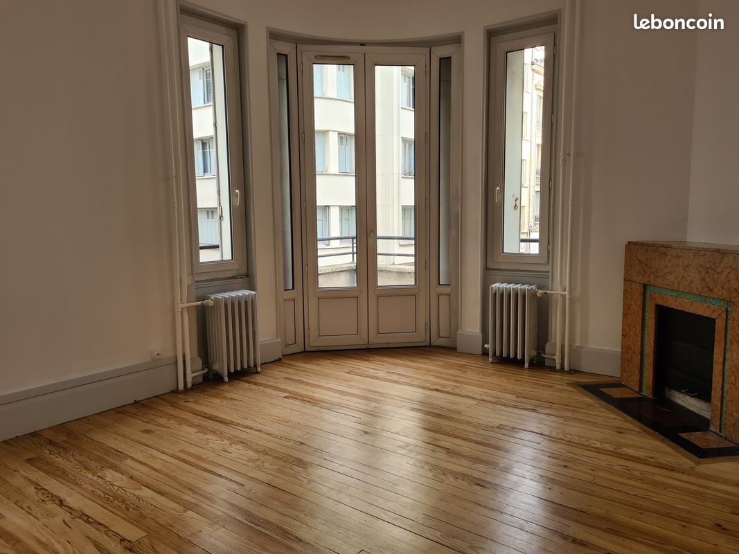Appartement 2 pièces 55 m² · à Saint-Étienne · 55 m² · 631 €/mois