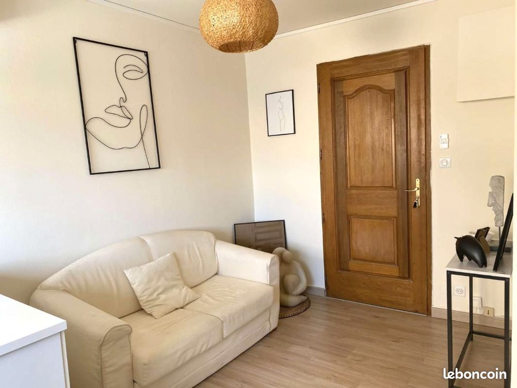 Appartement 1 pièce 27 m² · à Ajaccio · 27 m² · 700 €