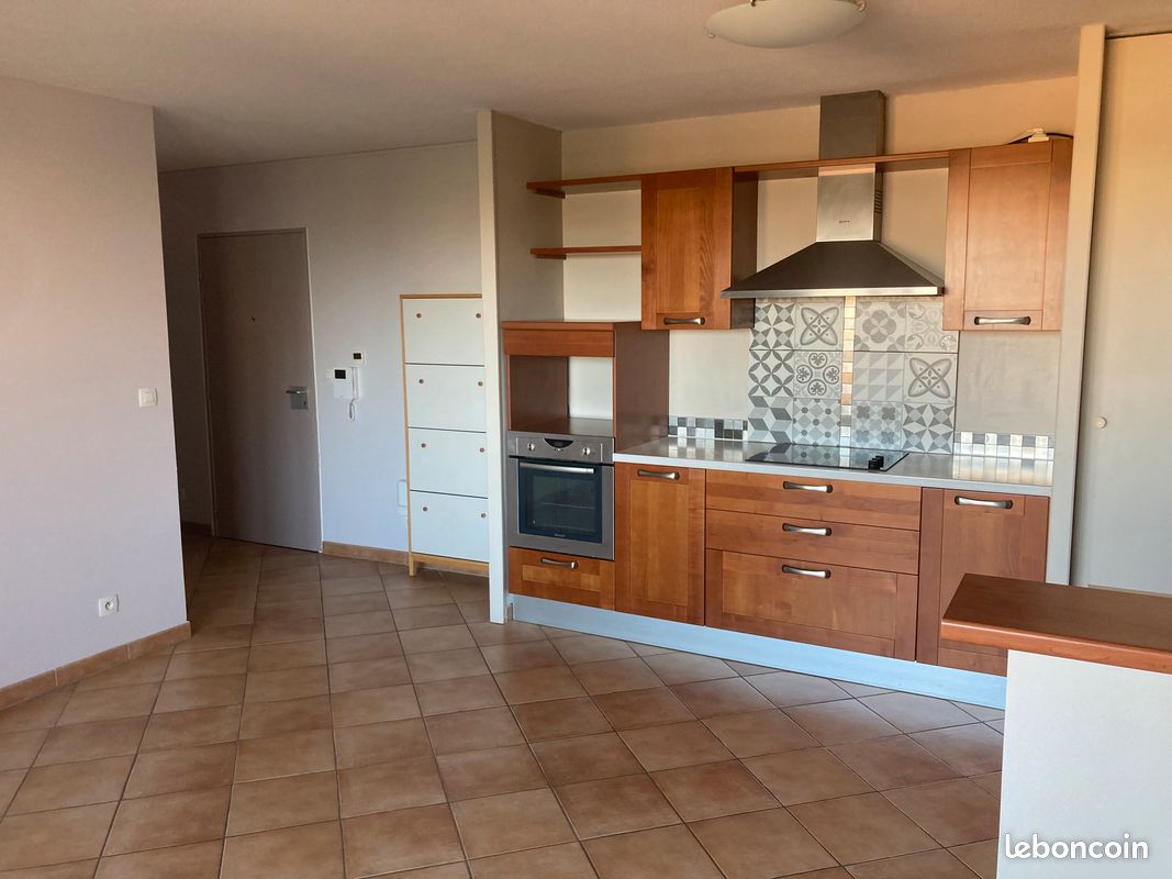 Appartement 3 pièces 69 m² · à Floirac · 69 m² · 1 200 €