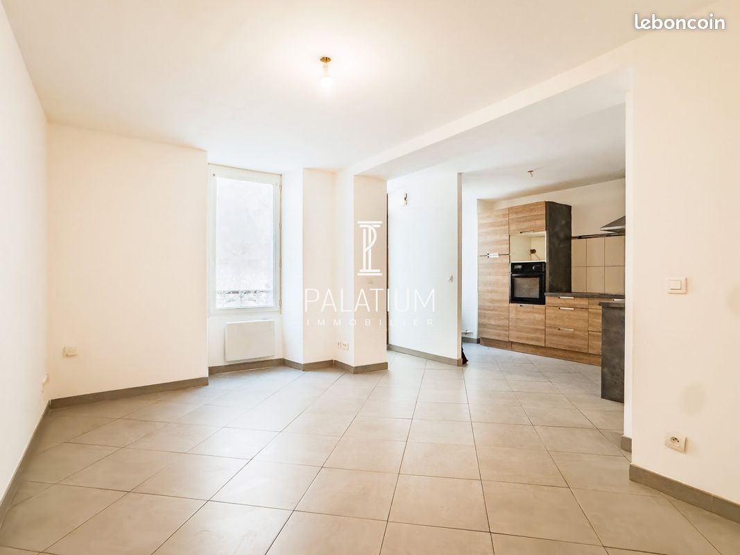 Maison 6 pièces 112 m² · à Oraison · 112 m² · 803 €/mois