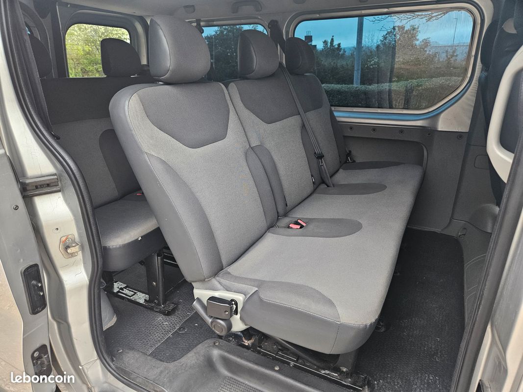 Renault TRAFIC II PASSENGER 2.0 DCI 115CH 9PL. Bon Etat... (image 10)