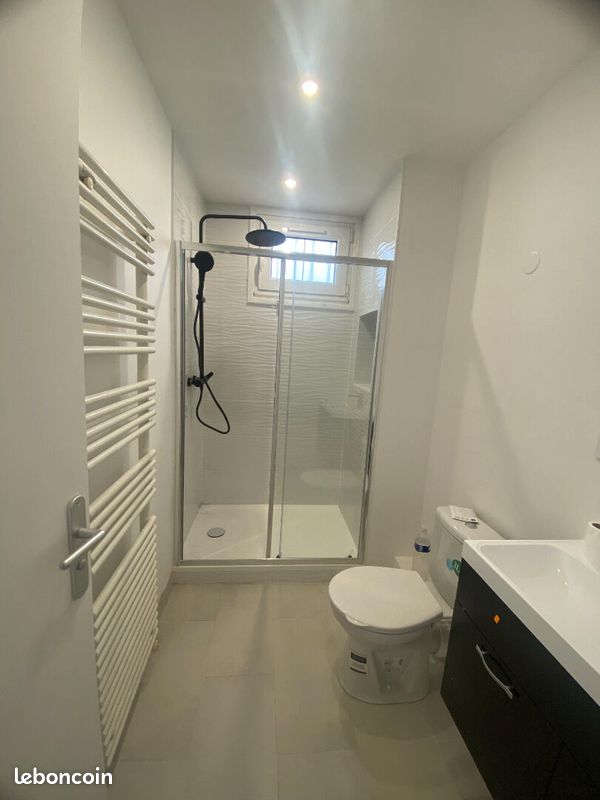 Maison a louer stains - 10 pièce(s) - 165 m2 - Surfyn