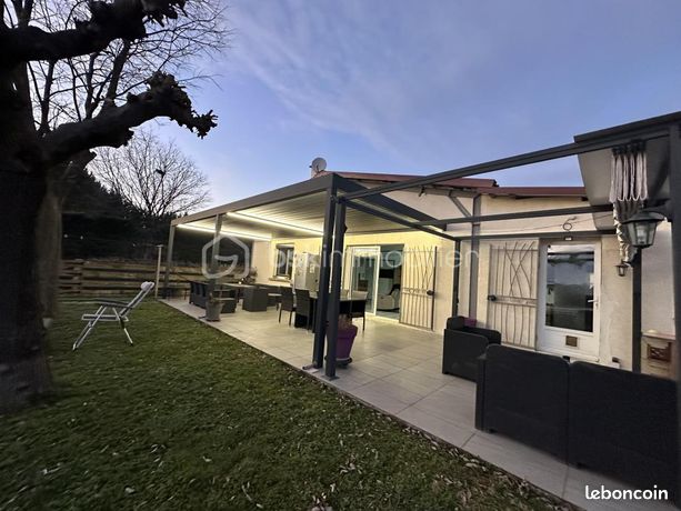 Propriété 5 pièces 200 m²