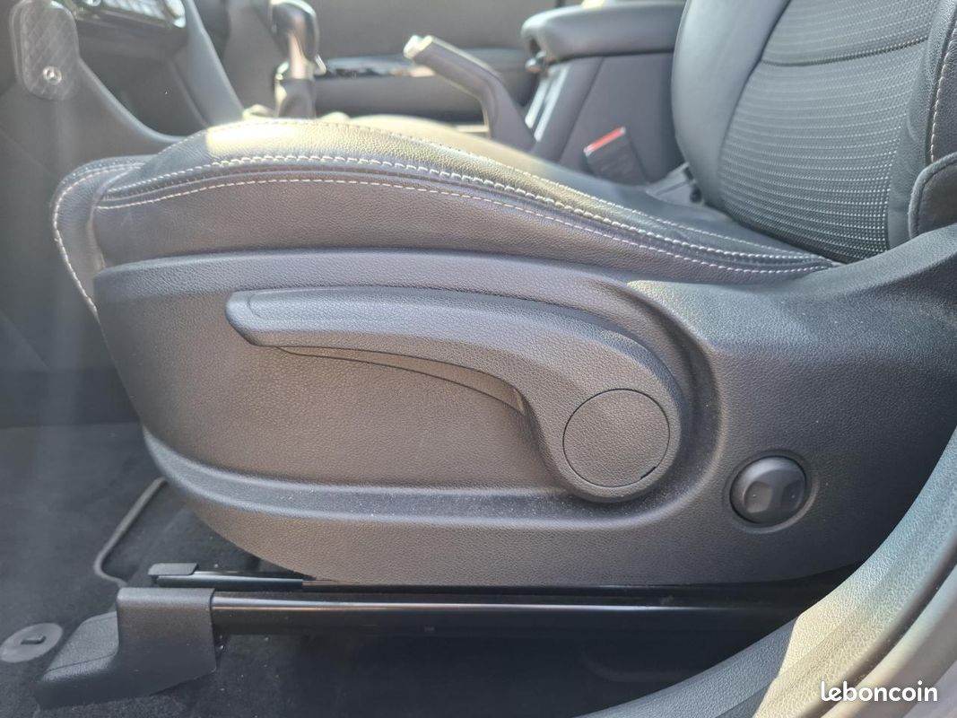 Kia sportage 1.6 crdi 115 active 4x2 isg (image 21)