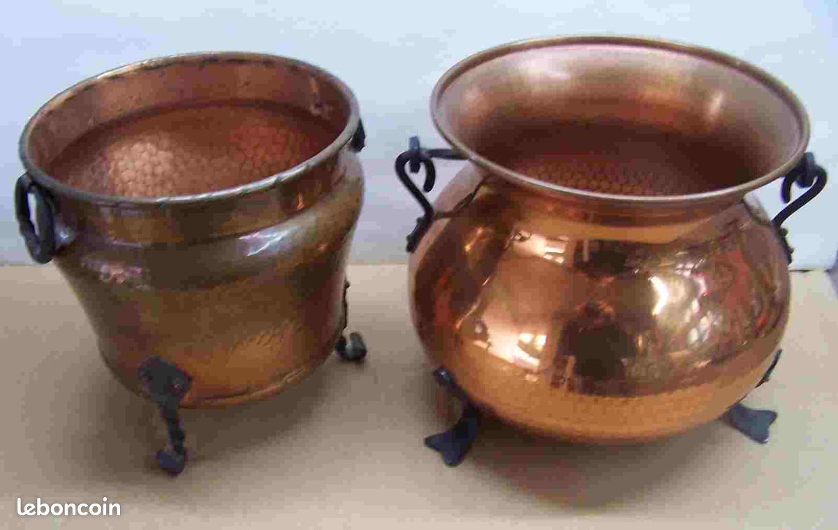 ANCIEN SEAU /A EAU BENITE? /BRONZE/ EGLISE/PRETRE/MODELE ANTIQUE/H.17
