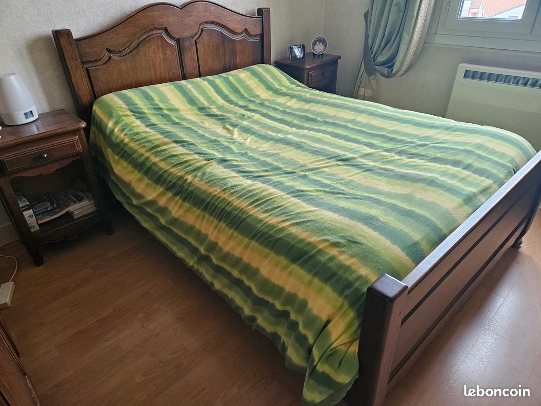 Chambre avec lit (image 2)