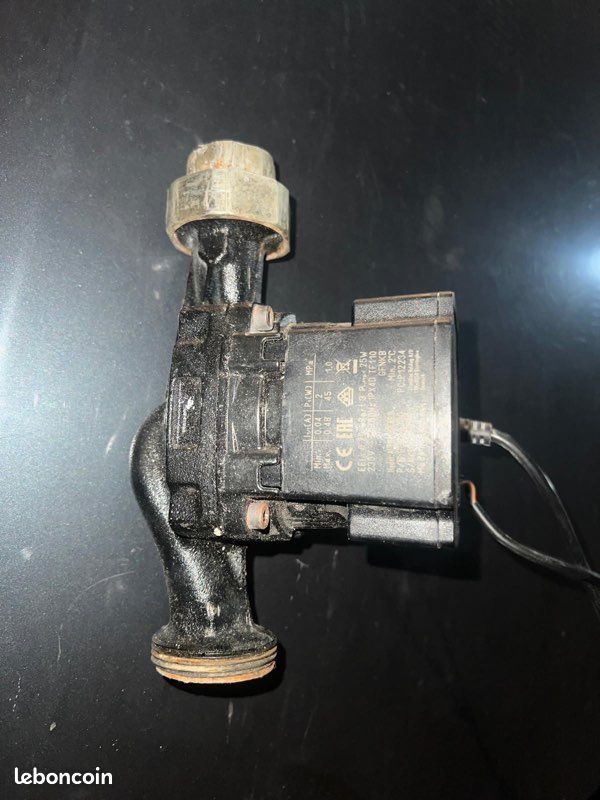 Circulateur grundfos ALPHA SOLAR 25-75-180 (image 2)