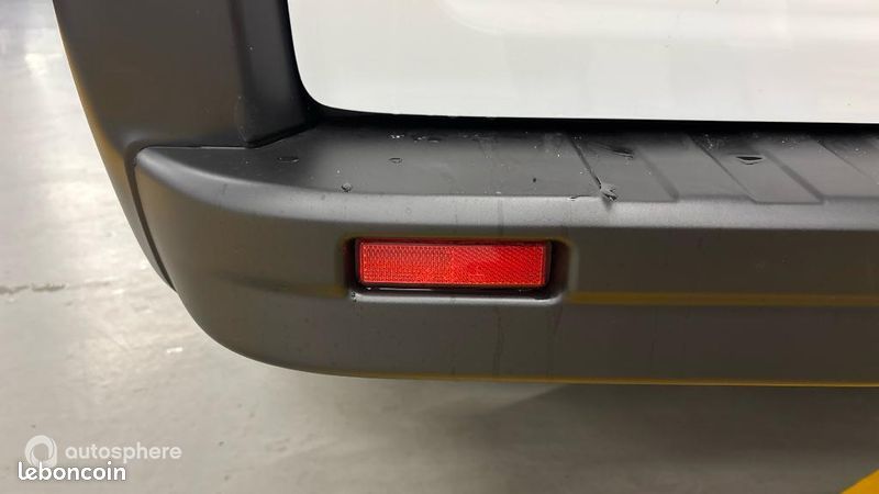 Renault Trafic Véhicule utilitaire ou Société L1H1 3T 2.0 Blue dCi 130ch Confort (image 22)