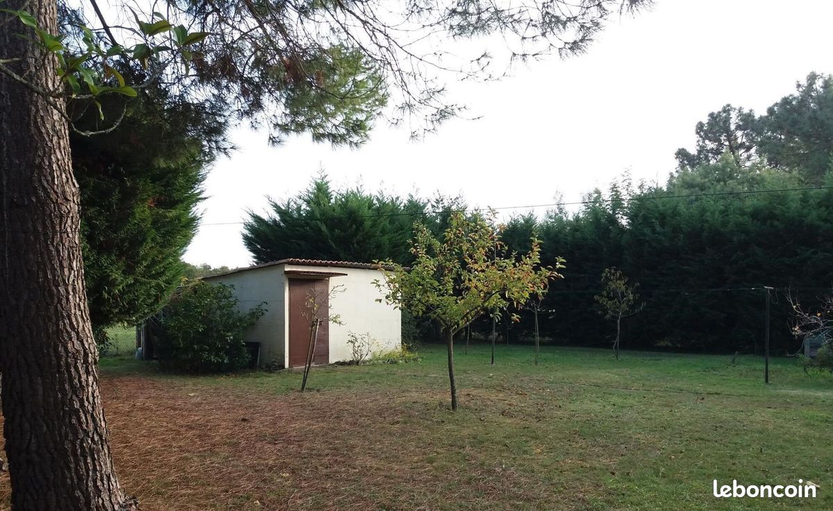 Terrain 1290 m² · à Branne · 1 290 m² · 78 000 €