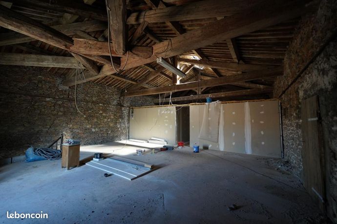 Maison 2 pièces 200 m²