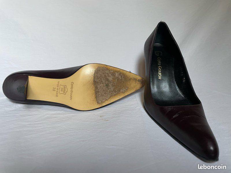 Escarpins En Cuir Rose - Taille 37/38 - Talons Hauts - Marque Angari - Neufs Sans Boîte