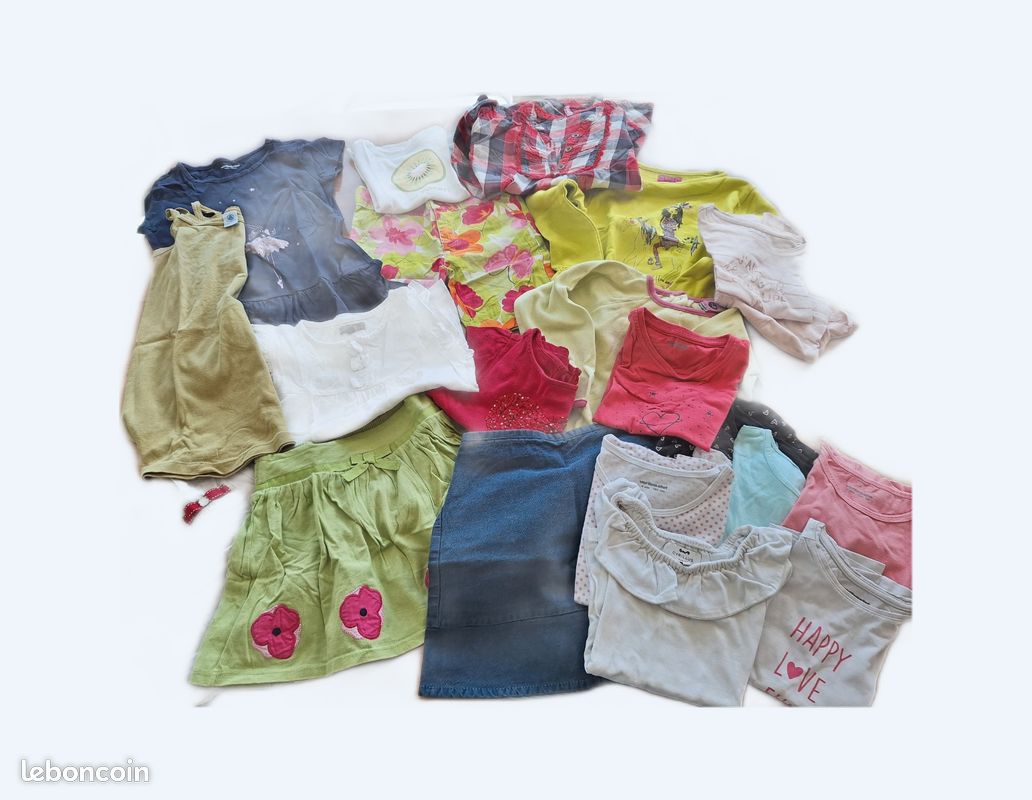 Lot vetements fille 4 ans (image 1)