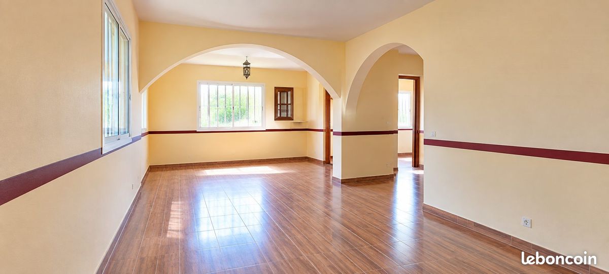 Maison 5 pièces 96 m² · à Saint-Denis · 96 m² · 430 500 €