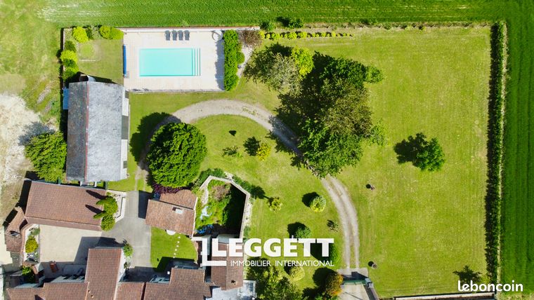 Maison 7 pièces 195 m²