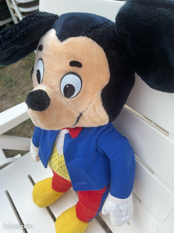 Peluche Mickey Mouse DLH Disneyland Hôtel Paris Disney Prince Roi Violet 38 Cm