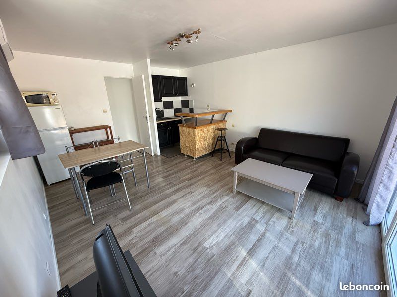 Appartement 2 pièces 42 m² · à Saint-Avertin · 42 m² · 650 €