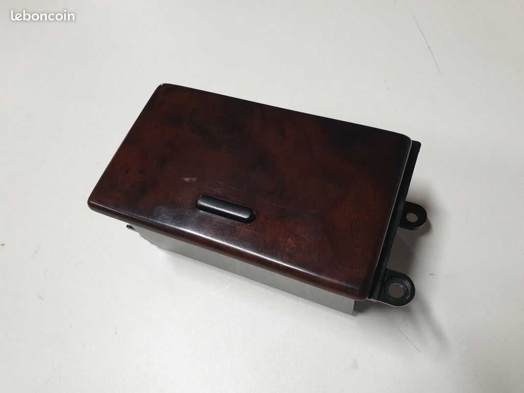 Compartiment à trappe vide poche de console centrale Audi A8 et S8 D2 4D1863075 (image 2)