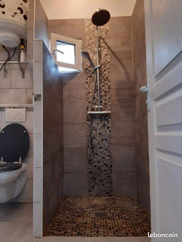 Appartement Cosy proche aéroport et vue dégagée sur l'étang (image 9)