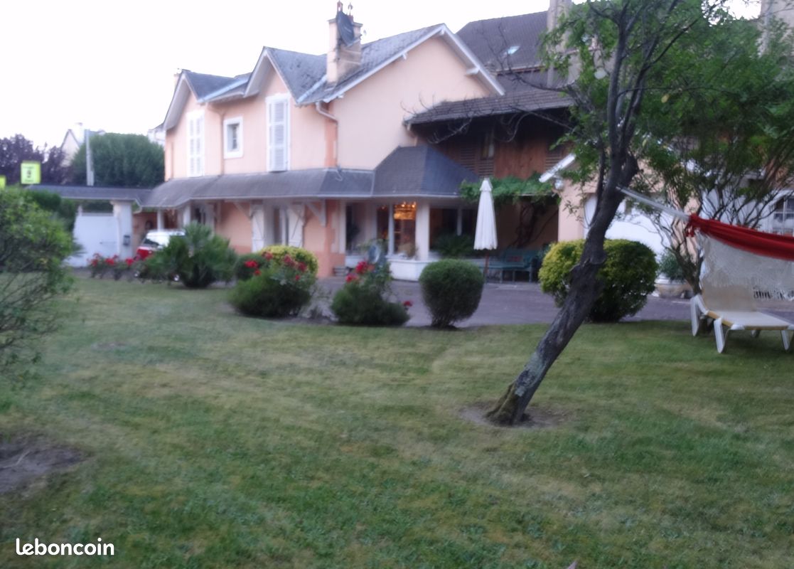 Maison 5 pièces 170 m² · à Billère · 170 m² · 472 000 €