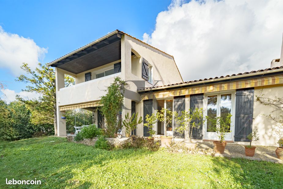 Maison 7 pièces 193 m² · à Allauch · 193 m² · 550 000 €
