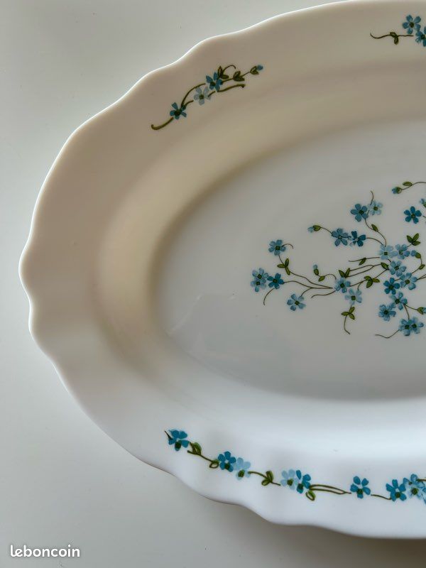 2 PLATS FLEURS BLEUES VERONICA ARCOPAL 233102 Blanc Céramique Floral,Végétal - Vendu
