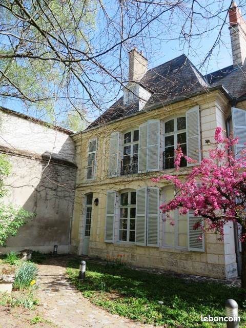 Appartement 2 pièces 83 m² · à Bourges · 83 m² · 790 €