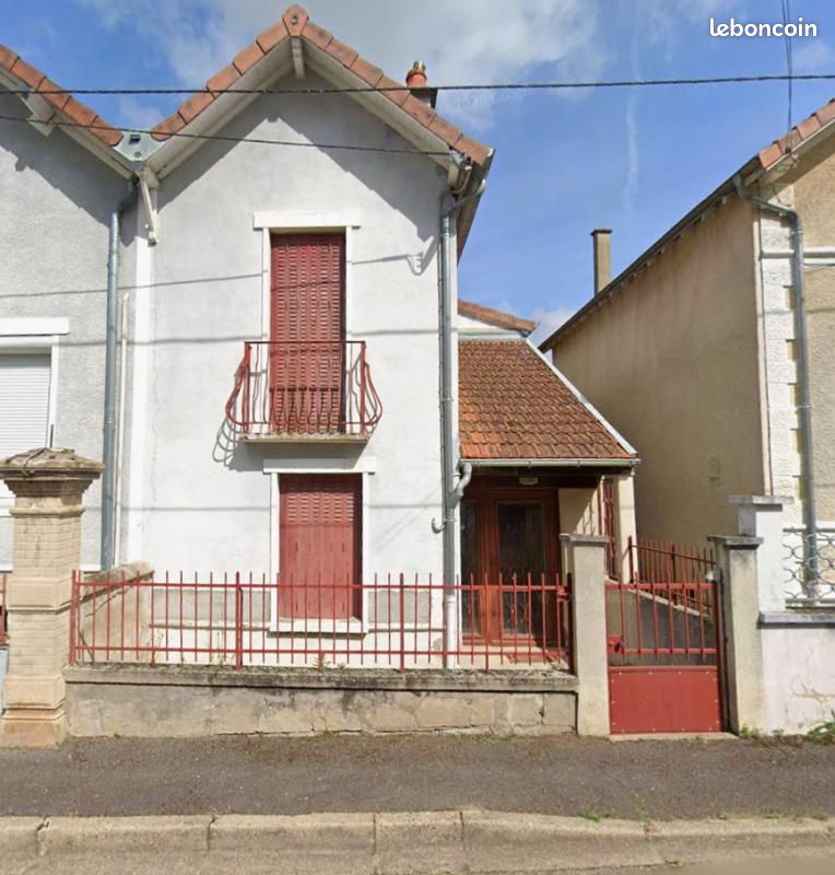 Maison 4 pièces 61 m² · à Varennes-sur-Allier · 61 m² · 35 000 €