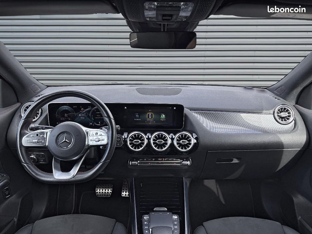 MERCEDES GLA 200 7G-DCT AMG Line (image 15)