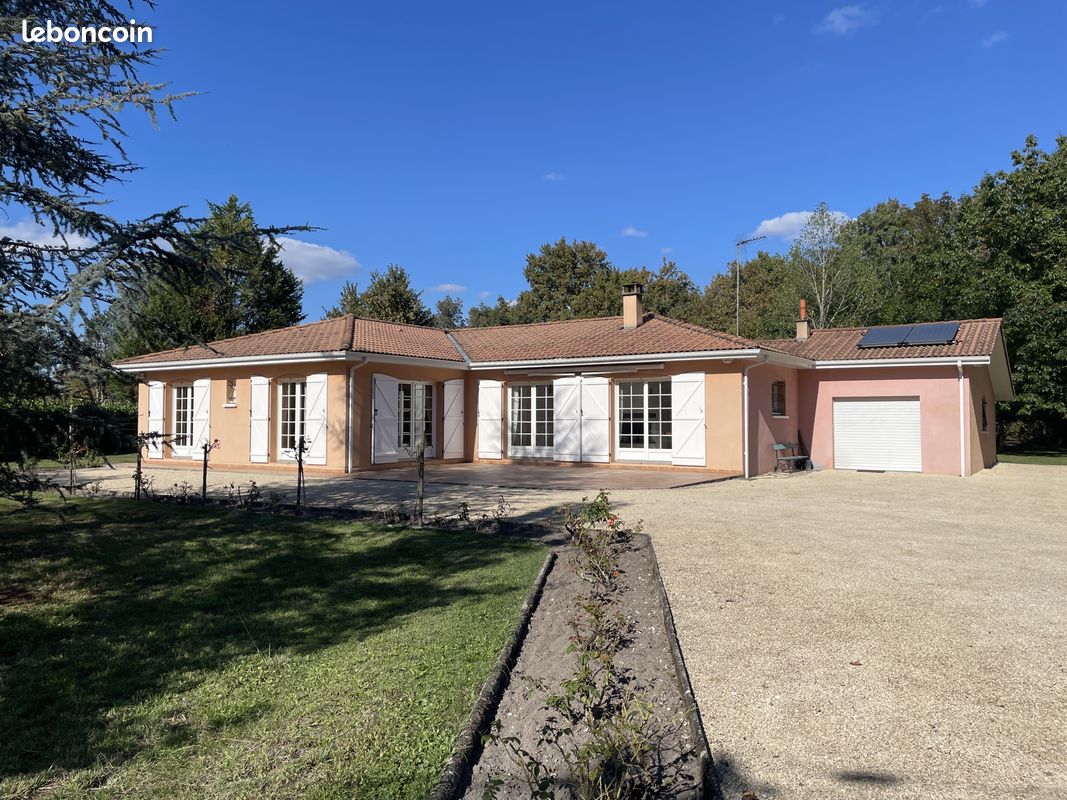 Maison 6 pièces 165 m² · à Belin-Béliet · 165 m² · 1 350 €/mois
